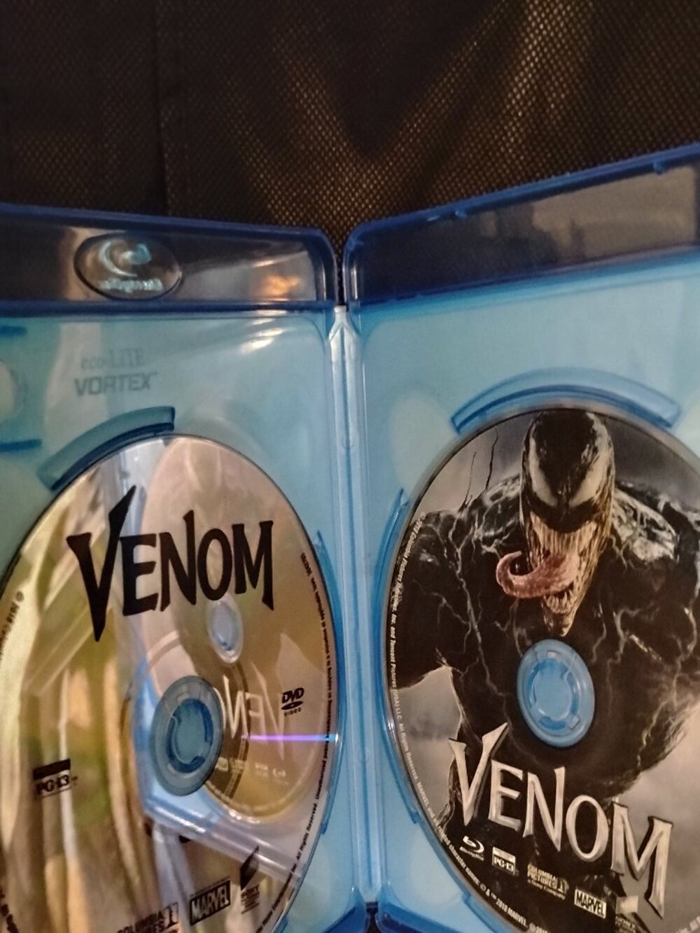 Venom - Picture 4 of 4